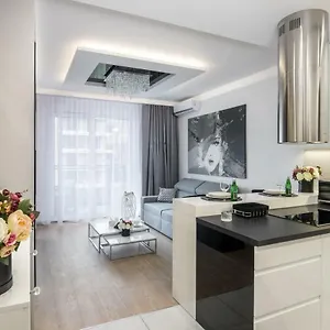 Crystal Luxury Rakowicka 22h Apartment Krakow